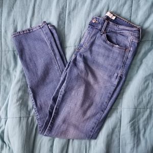 Levi's Mid Rise Skinny Jeans -  size 8